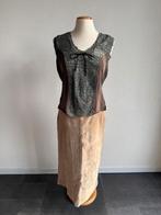 Vintage beige suede leren rok met geborduurde details, Kleding | Dames, Rokken, Leer, Beige, Maat 42/44 (L), Ophalen of Verzenden
