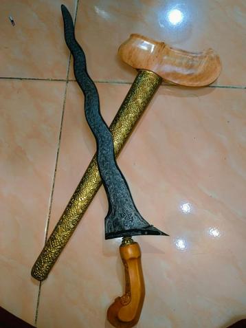 Antieke Keris Kidang Mas 9 Luk Pamor Sembur Mas Solo SVE14 beschikbaar voor biedingen