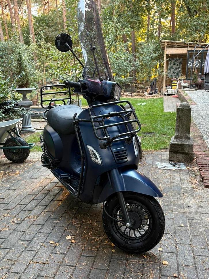 La souris sourini RS (NIEUW!), Fietsen en Brommers, Snorfietsen en Snorscooters, Zo goed als nieuw, Overige merken, Benzine, Ophalen