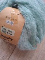 Alison & Mae Mohairy Yarn - Lichtgroen..over van een zkerstb, Ophalen of Verzenden, Nieuw, Breien of Haken, Wol of Garen