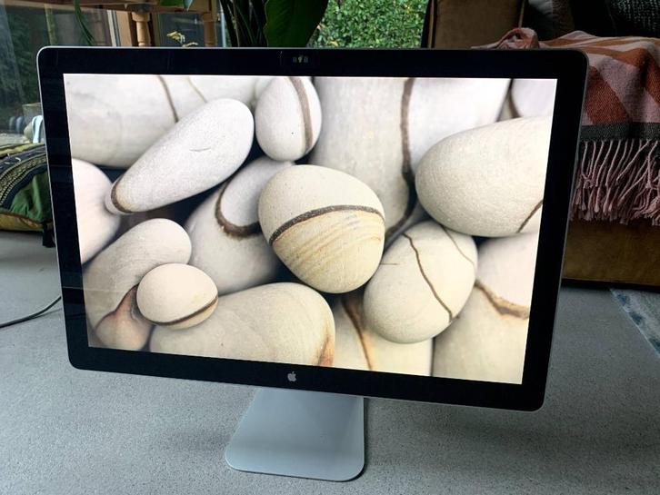 Apple Cinema Display 24" met originele doos - topconditie, Computers en Software, Monitoren, Zo goed als nieuw, 60 Hz of minder