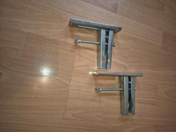 2 stuks plankdrager  beschikbaar voor biedingen