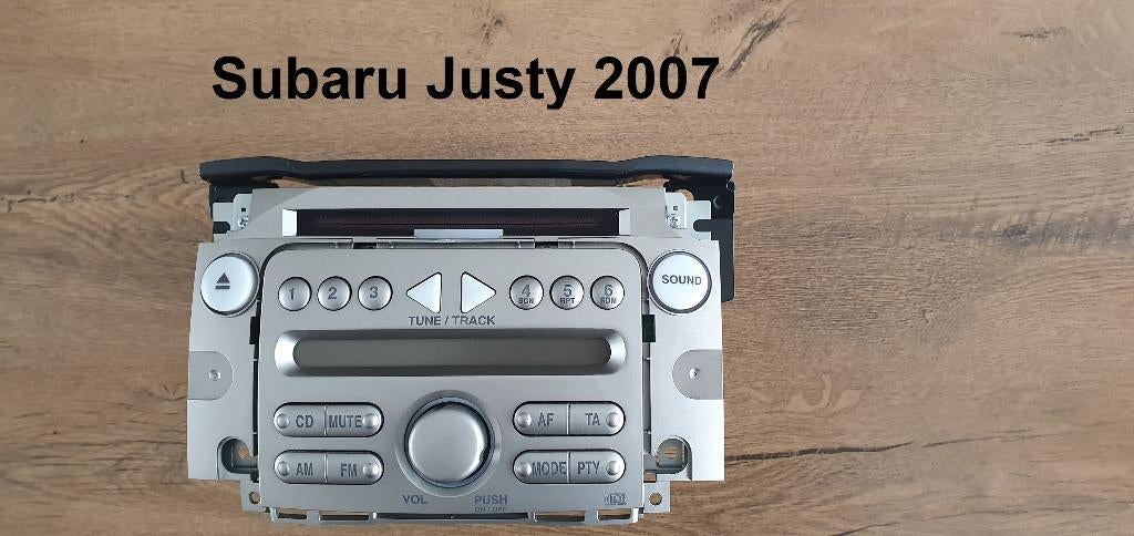 Subaru Justy (M3) radio, Ophalen, Gebruikt