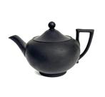 Wedgwood Black Basalt Bachelor Teapot 19th Century, Ophalen of Verzenden