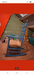 Antieke Boho Schommelstoel van Riet, Huis en Inrichting, Stoelen, Ophalen, Boho, Antiek, Gebruikt, Blauw