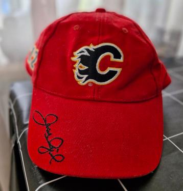 Calgary Flames Athletic Gear Pet Rood beschikbaar voor biedingen