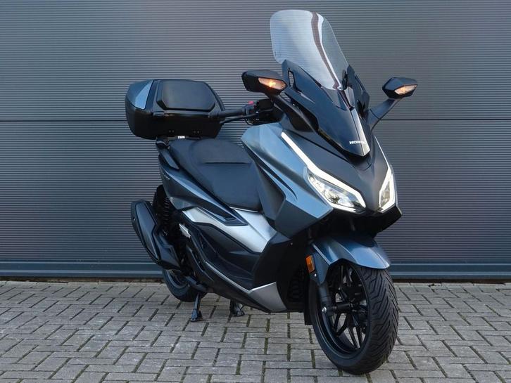 HONDA NSS 350 FORZA 2025 motorscooter ZGAN Handvatverw. Topk, Motoren, Motoren | Honda, Bedrijf, Scooter, 12 t/m 35 kW, Minimaal motorrijbewijs A2