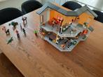 Playmobil woonhuis City Life aangekleed met vele accessoires, Ophalen of Verzenden, Zo goed als nieuw, Los playmobil
