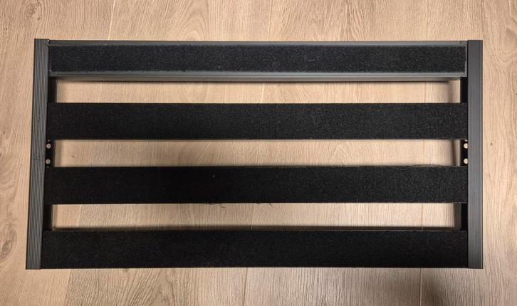 Palmer Pedalbay 60 - Pedalboard + Palmer PWT PB60 Powerbar, Muziek en Instrumenten, Effecten, Zo goed als nieuw, Ophalen of Verzenden