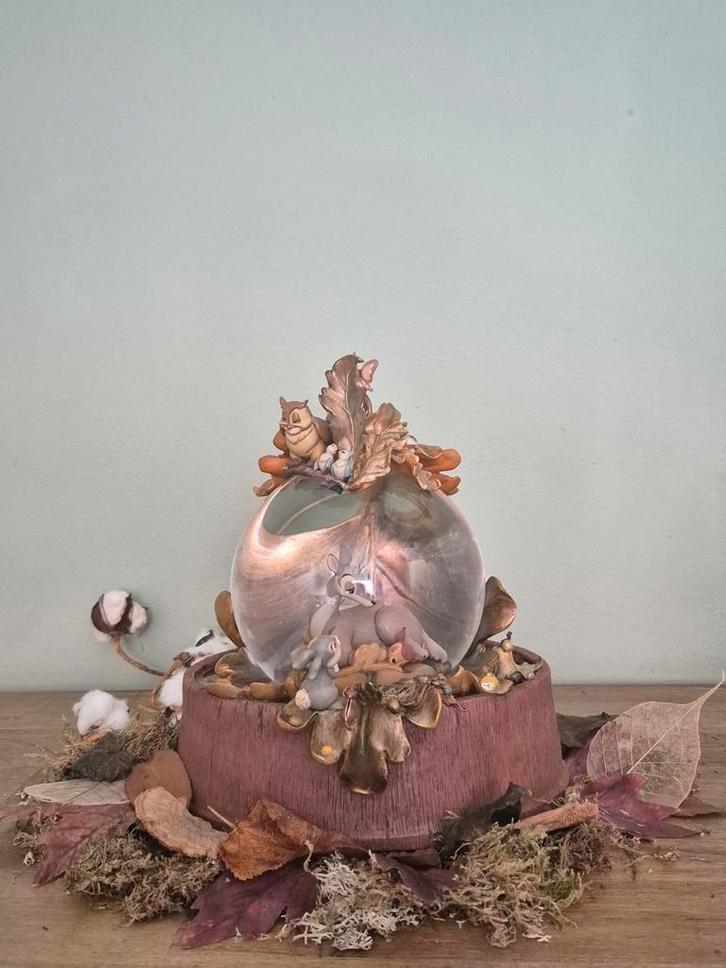 Disney bambi 60th anniversary snowglobe., Verzamelen, Disney, Ophalen of Verzenden