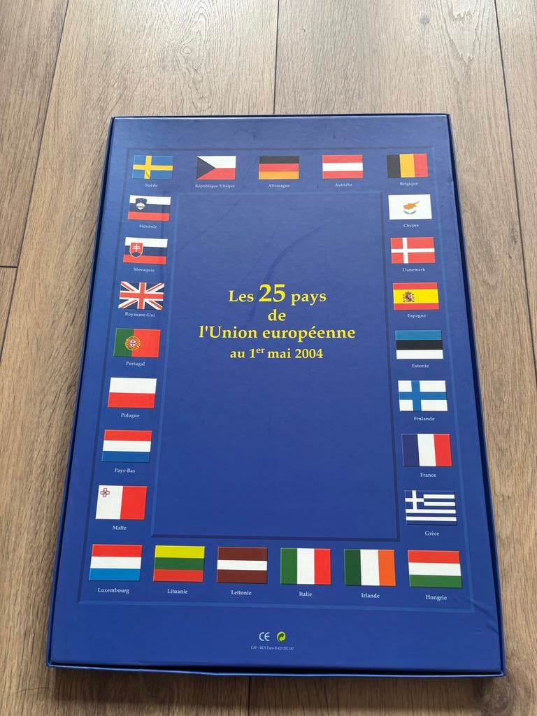 Bijzondere puzzel van Europa, nieuw, Ophalen of Verzenden, Minder dan 500 stukjes, Zo goed als nieuw, Legpuzzel