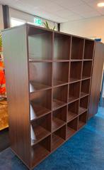 Vakkenkast / Roomdivider bruin op wieltjes, Huis en Inrichting, Kasten | Boekenkasten, Ophalen, Zo goed als nieuw, 25 tot 50 cm