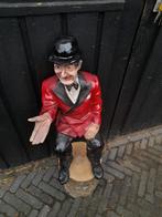 Decoratief beeld van een man met bolhoed, Antiek en Kunst, Kunst | Beelden en Houtsnijwerken, Ophalen of Verzenden