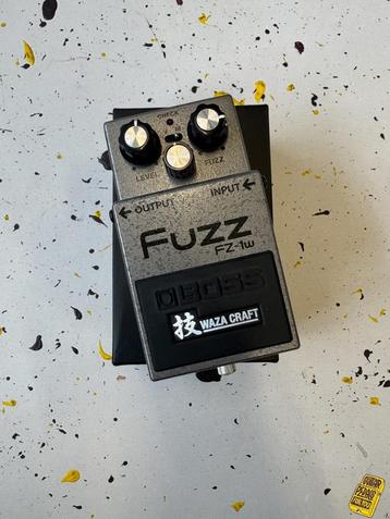Boss FZ-1W Fuzz Waza Craft beschikbaar voor biedingen