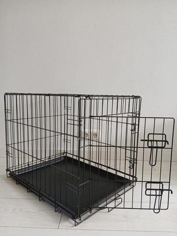 In nieuwstaat bench deluxe dog met een ongebruikte mat 6044 beschikbaar voor biedingen