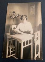 Foto snelfotografie foti Americain Rotterdam dame hoed boek, Verzamelen, Foto's en Prenten, Verzenden, Voor 1940, Zo goed als nieuw