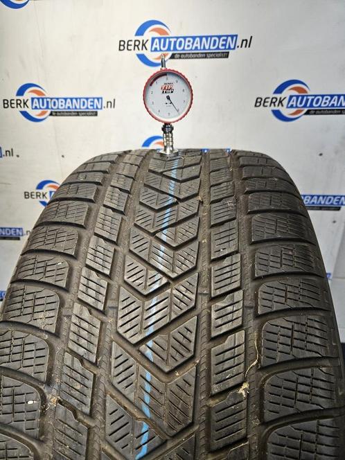 2x Pirelli Scorpion Winter (PNCS) 285/35 R22 106V 285/35/22, Auto-onderdelen, Banden en Velgen, Band(en), Winterbanden, Overige maten
