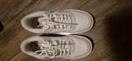 Nike air sneaker, Ophalen of Verzenden, Zo goed als nieuw, Wit, Sneakers of Gympen