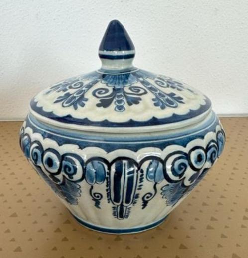 Bevrijdingsjaar pot met deksel met porceleyne fles merkteken, Antiek en Kunst, Antiek | Wandborden en Tegels, Ophalen of Verzenden