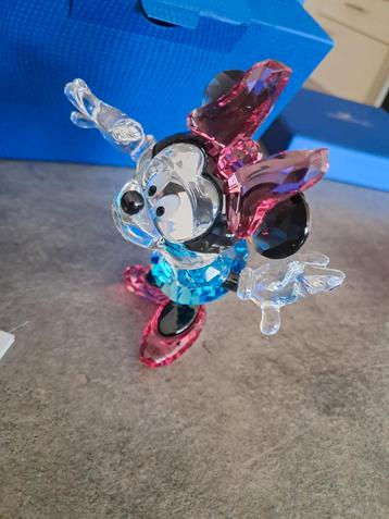 Swarovski Disney's Minnie als nieuw beschikbaar voor biedingen