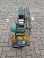 opruiming 2x compressor atlas copco 50 liter verlaagde prijs, Doe-het-zelf en Verbouw, Compressors, 25 tot 100 liter, Ophalen
