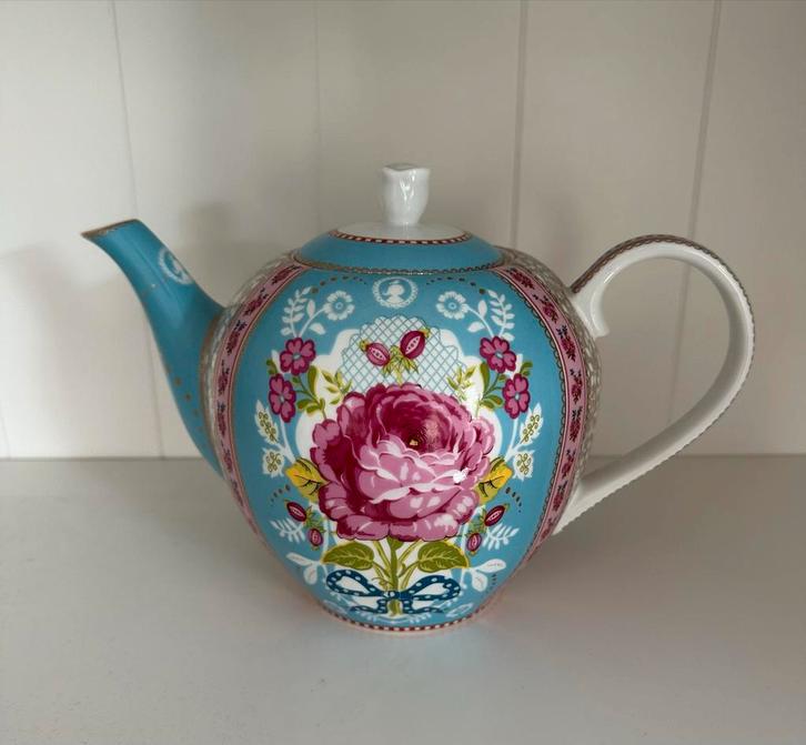 Pip Theepot met Bloemmotieven, Huis en Inrichting, Keuken | Servies, Zo goed als nieuw, Overige typen, Overige stijlen, Porselein