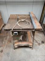 Zaagtafel 220v - Goed Werkend!, Doe-het-zelf en Verbouw, Gereedschap | Zaagmachines, Ophalen, Gebruikt, Cirkelzaag