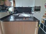 Keuken met semi eiland, Huis en Inrichting, Keuken | Complete keukens, Ophalen of Verzenden, Zo goed als nieuw, Graniet of Steen