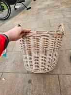 Mand voor Plant of Kerstboom, Ophalen, Zo goed als nieuw, Rond, Riet