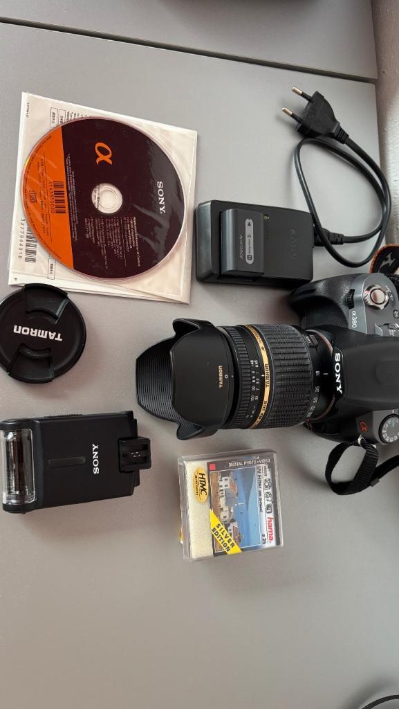 Sony DSLR Alpha A380 incl Tamron 18-250, flitser en tas, Audio, Tv en Foto, Fotocamera's Digitaal, Zo goed als nieuw, Spiegelreflex