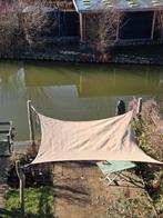 Schaduwdoek met robinia palen., Ophalen, Gebruikt