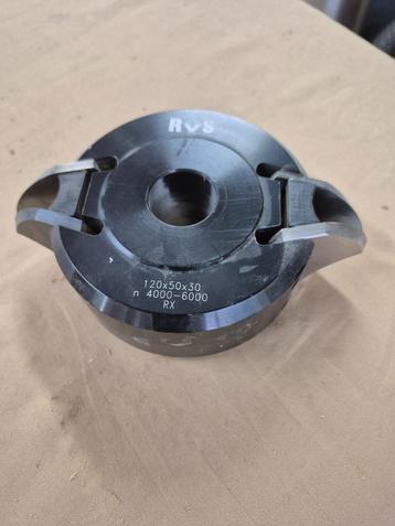 Freeskop FLU 50mm met profielmessen beschikbaar voor biedingen