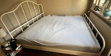Ikea bedframe + lattenbodem - afbeelding 4