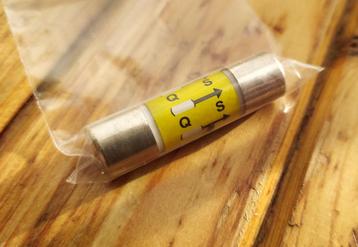 Quantum Science Audio (QSA) 10x38 16A Yellow Fuse beschikbaar voor biedingen
