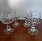 4 mooie wijnglazen , Luminarc, druiven ranken, Antiek en Kunst, Ophalen of Verzenden