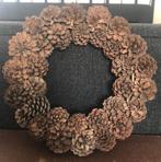 Brocante krans met dennenappels, Ophalen, Zo goed als nieuw