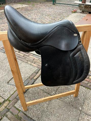 Euroriding topas vs pony zadel beschikbaar voor biedingen
