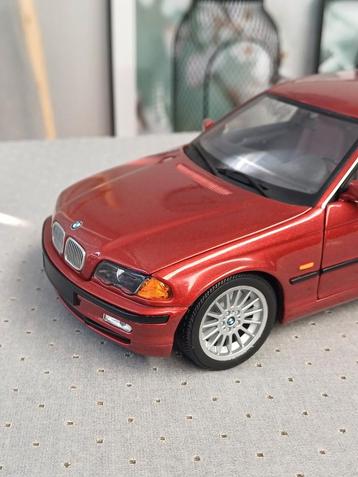 BMW "E46" 328i Sedan Rood Metallic UT 1/18 Zeldzaam beschikbaar voor biedingen