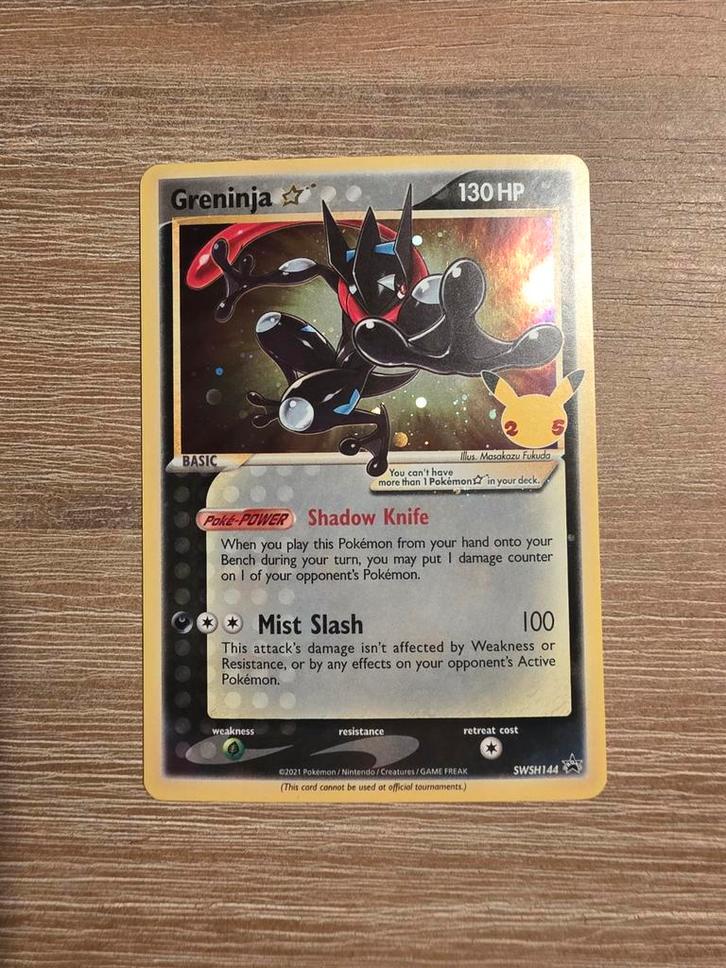 Greninja pokemon kaart SWSH144, Hobby en Vrije tijd, Verzamelkaartspellen | Pokémon, Ophalen of Verzenden