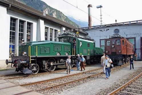 MARKLIN 3556 Zwitserse 1CC1 ,,KROKODIL,,serie Ce 6/8 SBB, Hobby en Vrije tijd, Modeltreinen | H0, Zo goed als nieuw, Locomotief