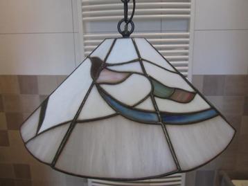 Tiffany hanglamp gestyleerde duiven beschikbaar voor biedingen