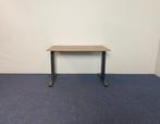Bureau Gispen, donker eiken blad, zwart frame, 120 x 80 cm.