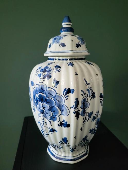 Delfts blauwe handbeschilderde dekselvaas, vaas, gemerkt, Antiek en Kunst, Antiek | Vazen, Ophalen of Verzenden