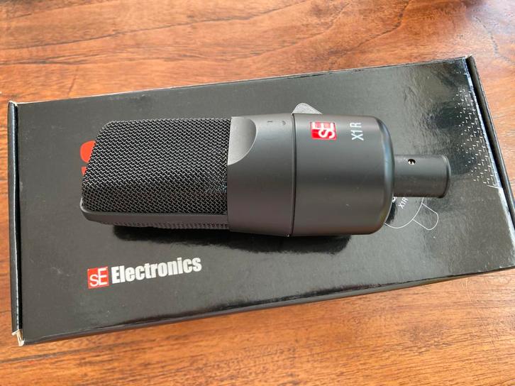 SE Electronics ribbon microfoon X1R met shock mount etc, Muziek en Instrumenten, Microfoons, Gebruikt, Studiomicrofoon, Ophalen of Verzenden