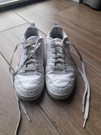 Witte Puma Sneakers - Maat 39 sportschoenen, Sport en Fitness, Tennis, Ophalen of Verzenden, Gebruikt, Schoenen