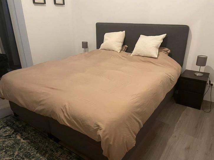 Boxspring 180x200 met hoofdbord - Nieuwegein, Huis en Inrichting, Slaapkamer | Bedden, Zo goed als nieuw, Tweepersoons, 180 cm