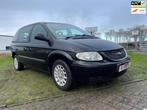 Chrysler Voyager 2.4i SE // 7 persoons // airco // apk //, Auto's, Chrysler, Origineel Nederlands, Te koop, 147 pk, 5 stoelen