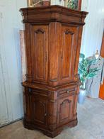 Antieke kasteel kast, buffetkast, servieskast, Antiek en Kunst, Ophalen of Verzenden