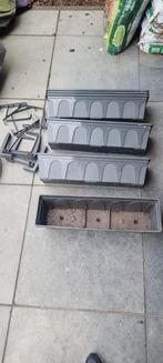 Balkonbak 60 cm met beugels 6 stuks, Ophalen, Zo goed als nieuw, Minder dan 60 cm