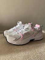 Nieuwe roze/witte New Balance 530 maat 38, Kleding | Dames, Schoenen, Nieuw, Ophalen of Verzenden, Sneakers of Gympen, Roze